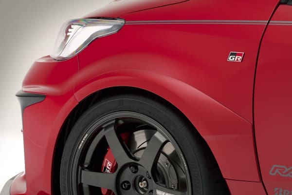 VARIS ARISING-1 FRP FENDER TRIMS FOR TOYOTA GR YARIS GEN 1