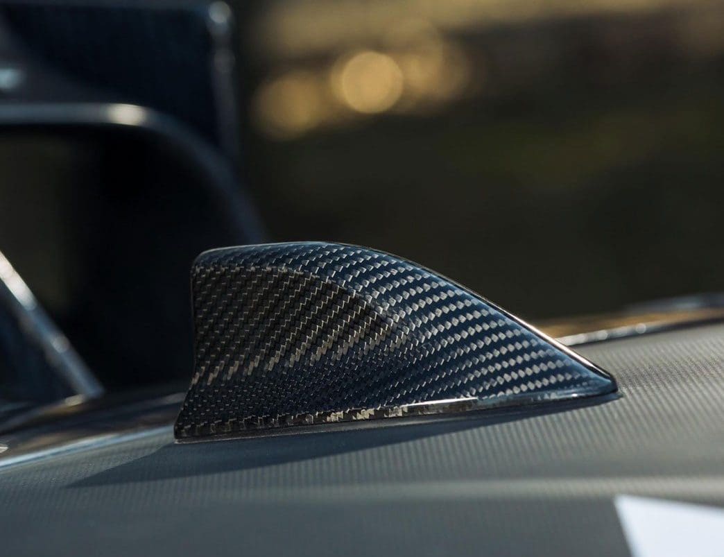 WELLPINE Dry Carbon Shark Fins for Yaris