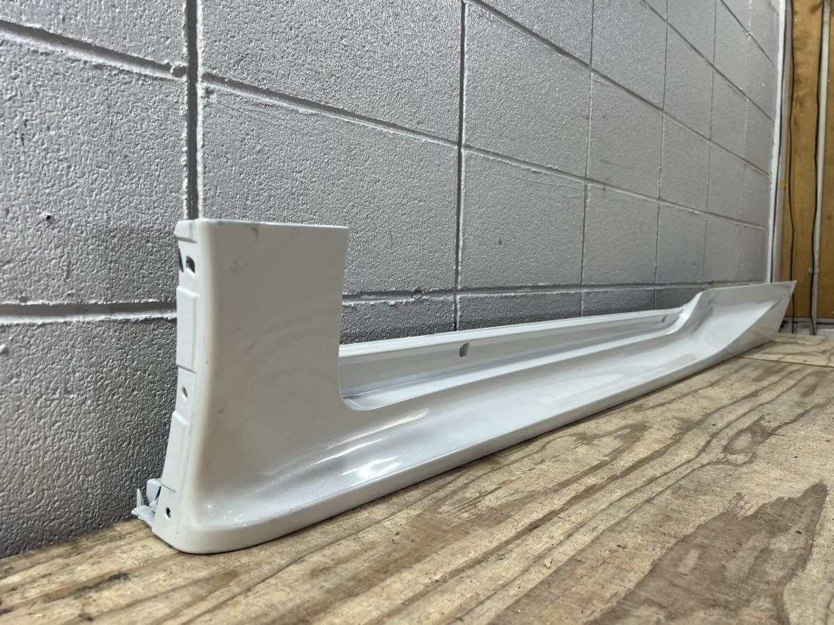 USED White Side Step Left for GR Yaris