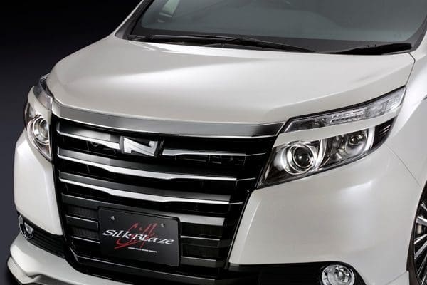 SILKBLAZE EYE LINE GARNISH FOR Toyota NOAH 80 G/X