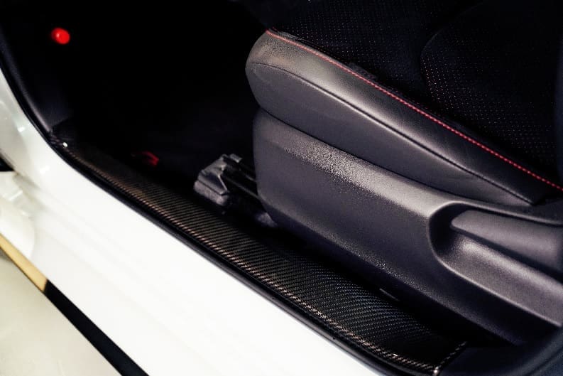 TOM'S Dry Carbon Scuff Plate For GR Yaris Early/Late Model