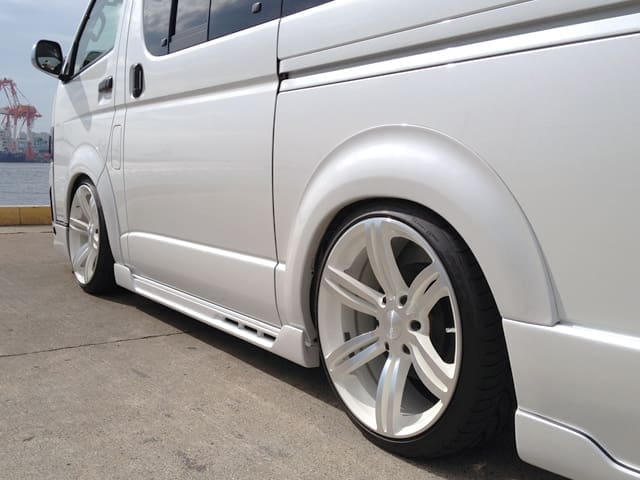 415COBRA CONCEPT II 25mm Over fender for HIACE Narrow III