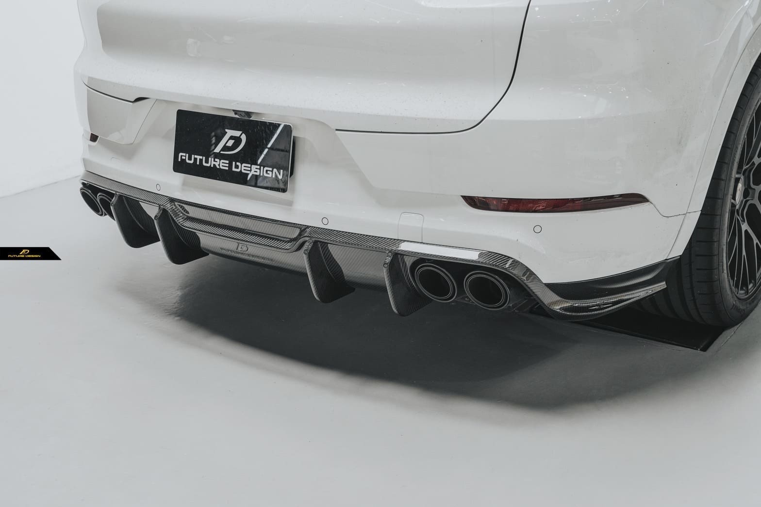 FUTURE Design Dry Carbon Rear Diffuser for PORSCHE Cayenne Coupe 9Y0