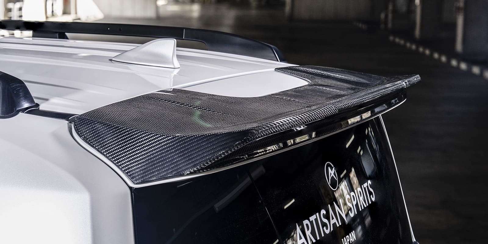 ARTISAN REAR ROOF SPOILER for Toyota LAND CRUISER 300