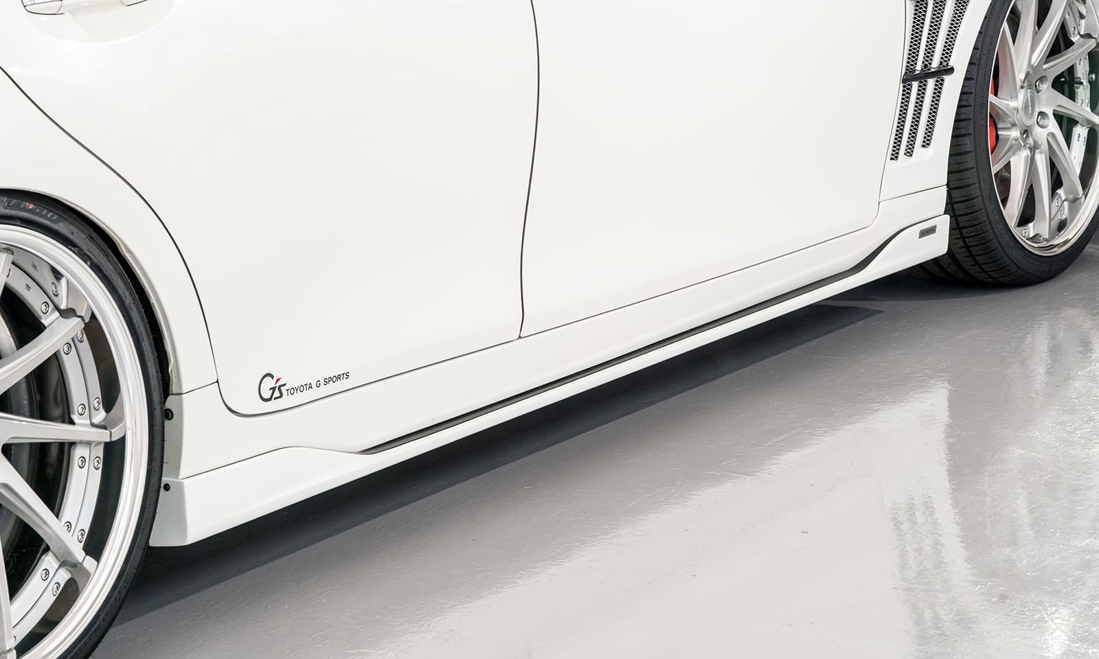 ROWEN Side Step For Toyota Mark X 130 GR Sport