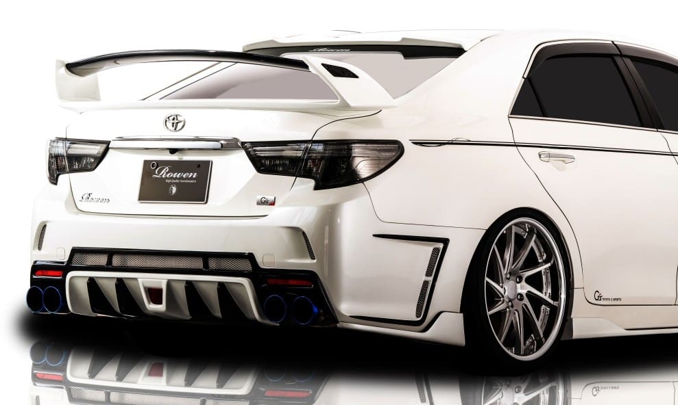 ROWEN Roof Spoiler For Toyota Mark X 130 GR Sport