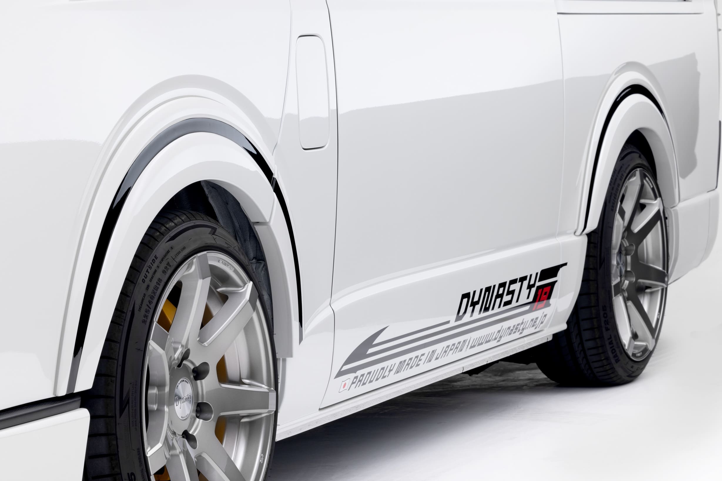 DYNASTY DESERT LINE ABS Over Fender for Hiace