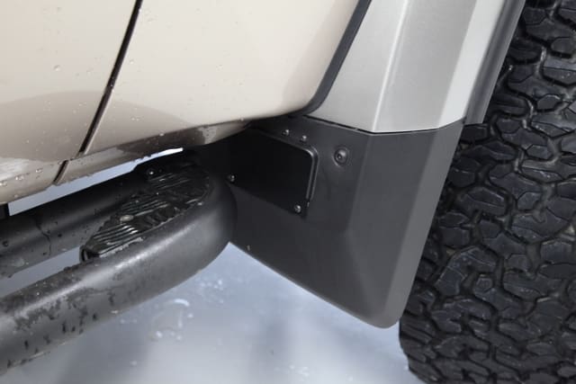 MOTORAGE Front Mud Flap for Land Cruiser 70