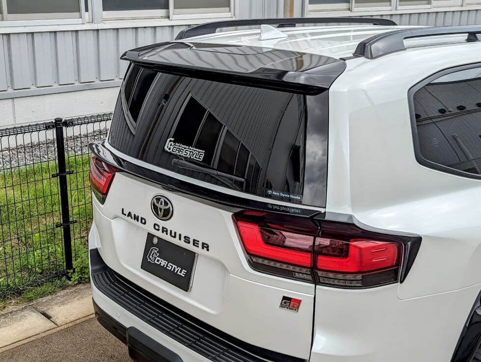Car Style Rear Gate Spoiler for LC 300
