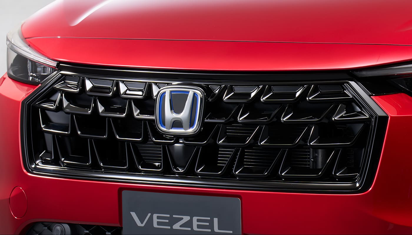 Honda Genuine Berlina Black Front Grill for Vezel