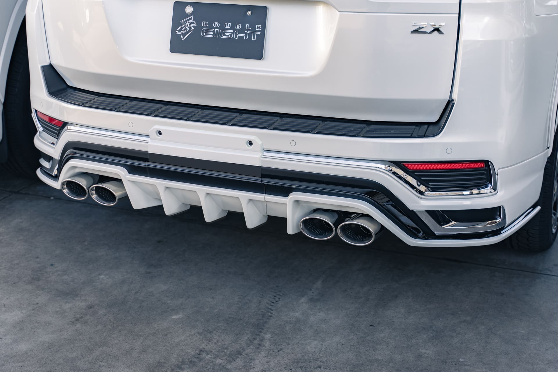 Double EIGHT Rear Spoiler Hitch Member for LC 300 Modellista