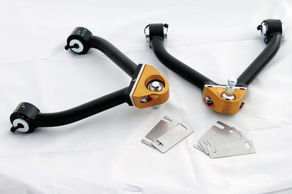 TOPSECRET Super Upper Arm for R35 GT-R