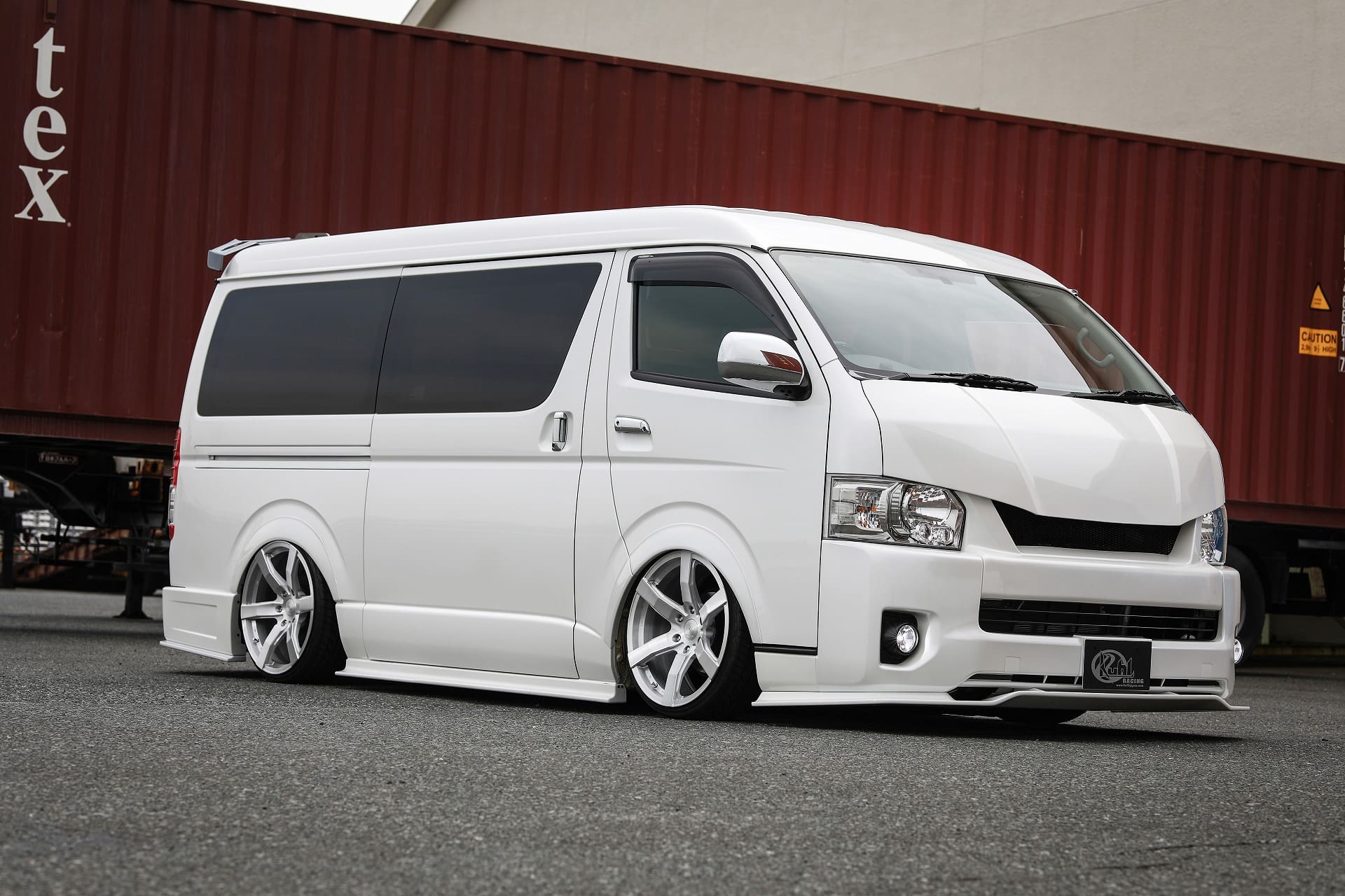 KUHL RACING Ver3 200W-SS BODY KIT For Toyota Hiace Wide