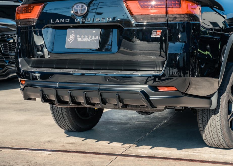 DOUBLE EIGHT REAR BUMPER SKID FOR TOYOTA LAND CRUISER 300 GR SPORTS